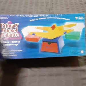 LEARNING RESOURCES- Primary Bucket Balance